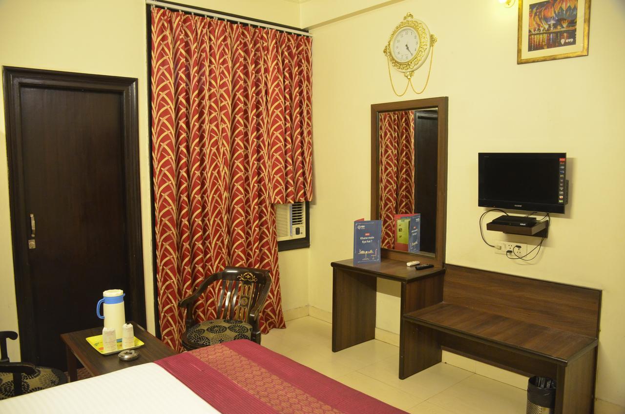 Hotel Jinendra Inn Jaipur Extérieur photo